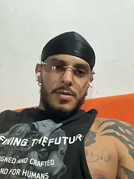 Snapshot of liyamjunior chatting on 02-03-26, 03:15 liyamjunior online show from 02-03-26, 03:15