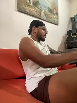 Snapshot of liyamjunior chatting on 02-21-26, 06:31 liyamjunior online show from 02-21-26, 06:31