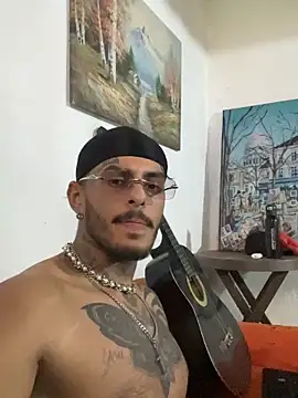 Snapshot of liyamjunior chatting on 02-27-26, 05:57 liyamjunior online show from 02-27-26, 05:57