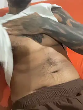 Snapshot of liyamjunior chatting on 03-04-26, 04:40 liyamjunior online show from 03-04-26, 04:40