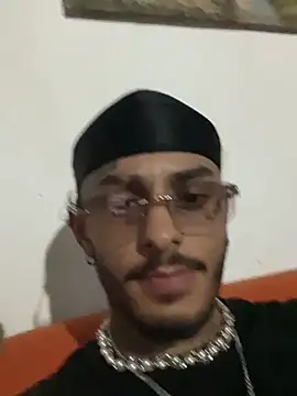 Snapshot of liyamjunior chatting on 03-07-26, 11:02 liyamjunior online show from 03-07-26, 11:02