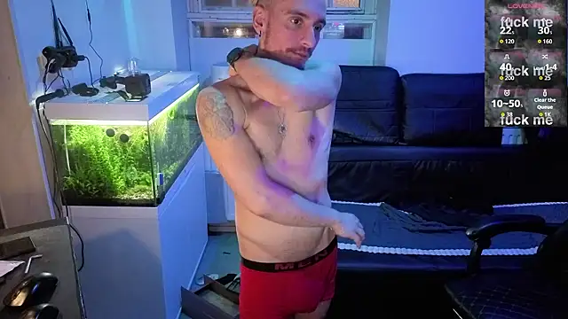 Snapshot of Rayzel_White chatting on 02-03-26, 11:21 Rayzel White online show from 02-03-26, 11:21