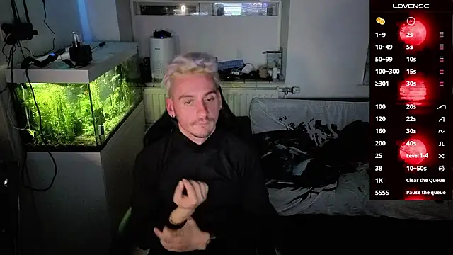 Snapshot of Rayzel_White chatting on 03-12-26, 10:38 Rayzel White online show from 03-12-26, 10:38