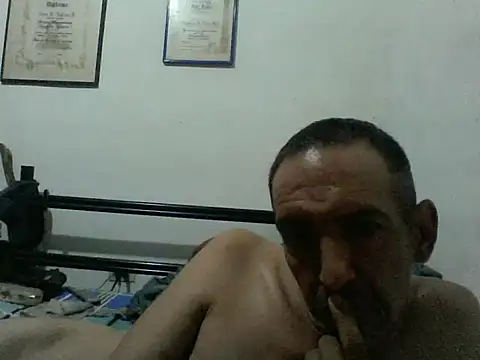 guevo14cm3 online show from 02-16-26, 02:40