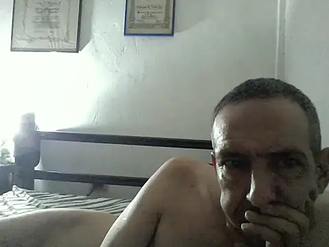Snapshot of guevo14cm3 chatting on 05-16-26, 05:37 guevo14cm3 online show from 05-16-26, 05:37