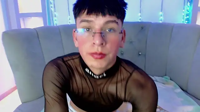 Alexander Collinss online show from 03-12-26, 03:56