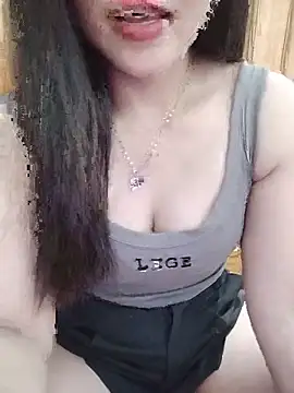 Snapshot of MaiNgoc_sexy chatting on 06-07-26, 04:05 MaiNgoc sexy online show from 06-07-26, 04:05