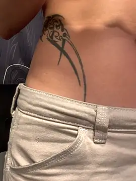 Snapshot of ivy-777 chatting on 02-01-26, 02:15 ivy-777 online show from 02-01-26, 02:15