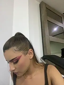 Snapshot of ivy-777 chatting on 02-14-26, 01:02 ivy-777 online show from 02-14-26, 01:02