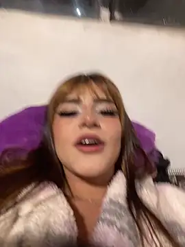 Snapshot of ivy-777 chatting on 03-28-26, 01:05 ivy-777 online show from 03-28-26, 01:05