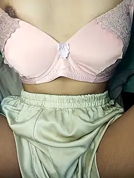 Snapshot of Lisa_xx2 chatting on 01-19-26, 12:03 Lisa xx2 online show from 01-19-26, 12:03