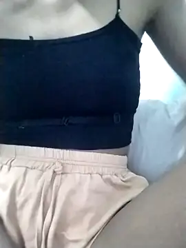 Snapshot of Lisa_xx2 chatting on 03-15-26, 01:50 Lisa xx2 online show from 03-15-26, 01:50