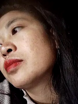 Snapshot of miumiu_sexy2x chatting on 03-11-26, 01:11 miumiu sexy2x online show from 03-11-26, 01:11