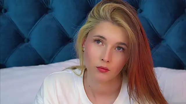 VanessaCelesti online show from 04-29-26, 09:13