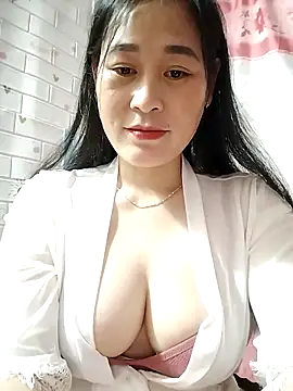 Snapshot of NgocLinh_69 chatting on 02-27-26, 06:30 NgocLinh 69 online show from 02-27-26, 06:30