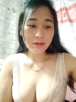 Snapshot of NgocLinh_69 chatting on 03-04-26, 10:05 NgocLinh 69 online show from 03-04-26, 10:05