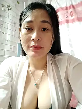 Snapshot of NgocLinh_69 chatting on 03-06-26, 05:15 NgocLinh 69 online show from 03-06-26, 05:15