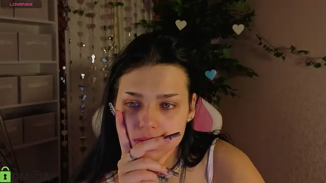 Leslie Wholsh online show from 02-22-26, 01:07