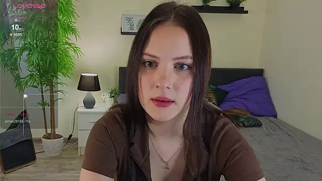 Snapshot of Jenifer_Stound chatting on 03-08-26, 02:10 Jenifer Stound online show from 03-08-26, 02:10