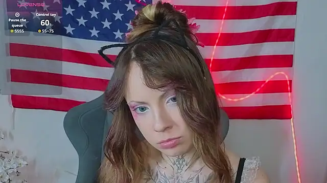 MoonHaze   online show from 03-10-26, 10:09