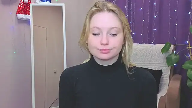 Snapshot of Sweet_M1la chatting on 01-17-26, 11:04 Sweet M1la online show from 01-17-26, 11:04