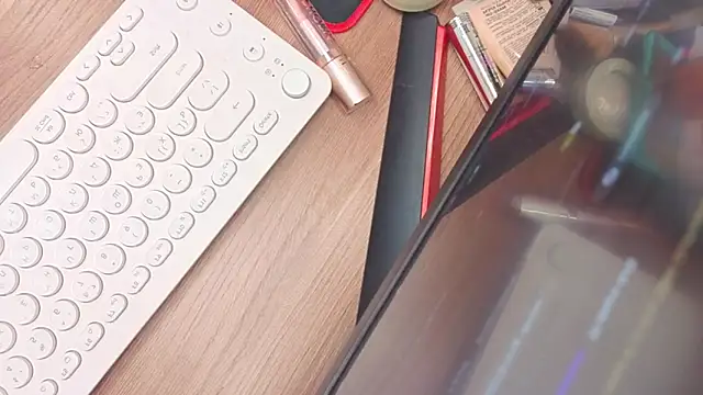 Snapshot of Sweet_M1la chatting on 02-05-26, 11:15 Sweet M1la online show from 02-05-26, 11:15