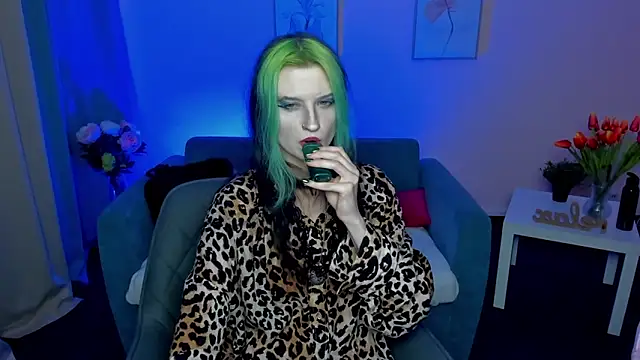 Snapshot of ToxicKittyy chatting on 01-15-26, 02:43 ToxicKittyy online show from 01-15-26, 02:43