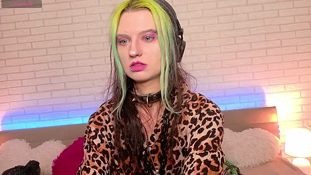 Snapshot of ToxicKittyy chatting on 02-01-26, 02:48 ToxicKittyy online show from 02-01-26, 02:48