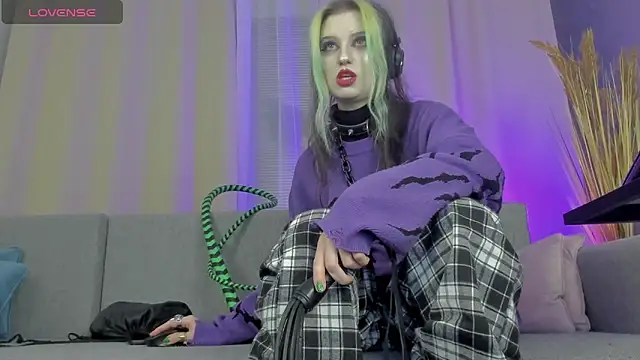 Snapshot of ToxicKittyy chatting on 03-12-26, 09:32 ToxicKittyy online show from 03-12-26, 09:32