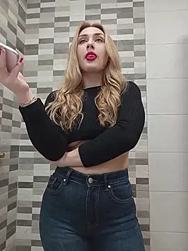 Snapshot of OrianaNorth chatting on 03-11-26, 02:12 OrianaNorth online show from 03-11-26, 02:12