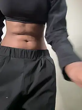 Sassyreyaaa online show from 01-14-26, 06:57