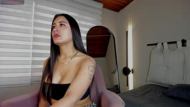 Snapshot of laila__sub_ chatting on 02-19-26, 12:56 laila sub online show from 02-19-26, 12:56