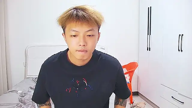 Chocolates-001 online show from 06-11-26, 03:54