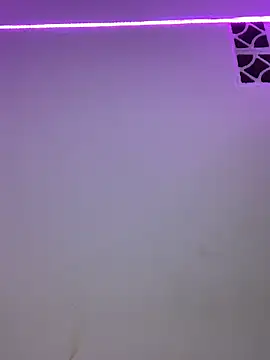 Snapshot of julietha_sexy chatting on 02-19-26, 04:52 julietha sexy online show from 02-19-26, 04:52