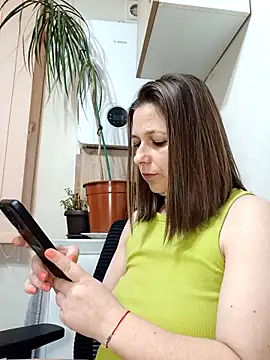 Snapshot of AdaJoy chatting on 02-03-26, 09:42 AdaJoy online show from 02-03-26, 09:42