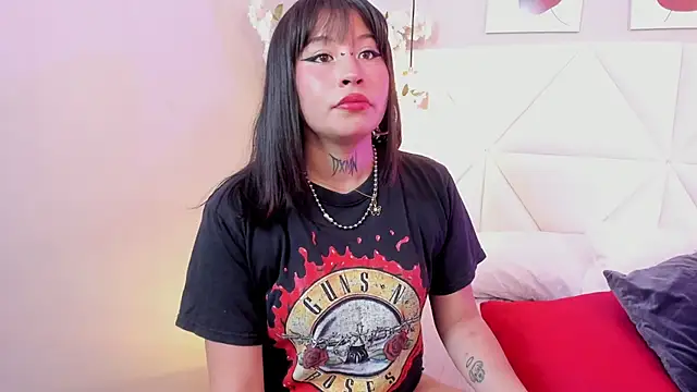 Adhara Vil online show from 02-12-26, 08:26