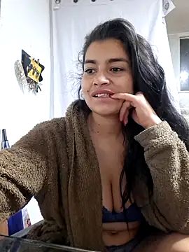 Snapshot of Scarlett_Hot69 chatting on 06-11-26, 08:01 Scarlett Hot69 online show from 06-11-26, 08:01