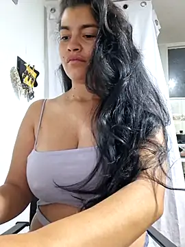 Snapshot of Scarlett_Hot69 chatting on 06-13-26, 08:34 Scarlett Hot69 online show from 06-13-26, 08:34