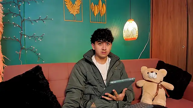 Christopher Monroe  online show from 01-19-26, 02:10