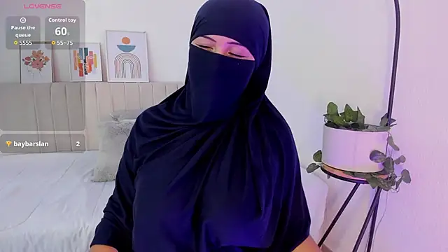 Snapshot of _Amirah chatting on 02-12-26, 07:20 Amirah online show from 02-12-26, 07:20