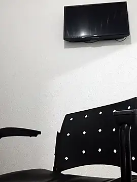 Snapshot of Henry-carmo chatting on 01-17-26, 07:57 Henry-carmo online show from 01-17-26, 07:57