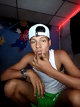 Snapshot of Sasuke-18_cm chatting on 04-07-26, 02:12 Sasuke-18 cm online show from 04-07-26, 02:12