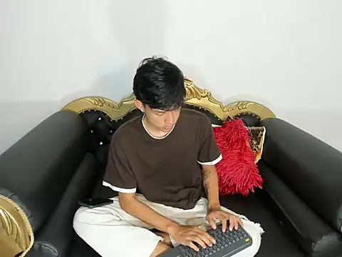 Snapshot of jisus_catt chatting on 02-04-26, 11:53 jisus catt online show from 02-04-26, 11:53