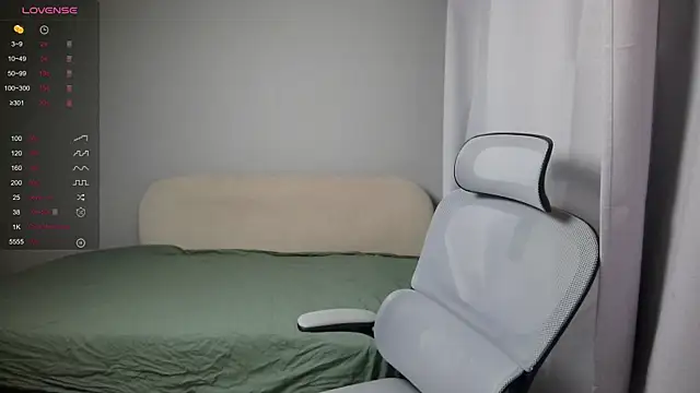 LeonBoykisser online show from 02-12-26, 01:28