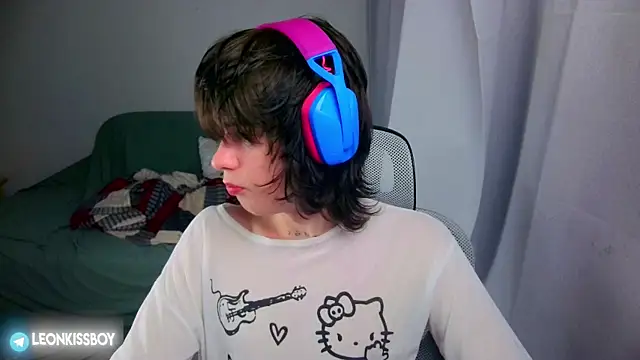 LeonBoykisser online show from 06-29-26, 08:53