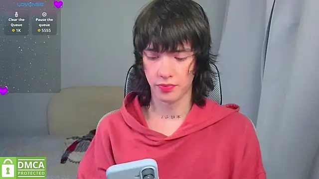 LeonBoykisser online show from 07-24-26, 06:00