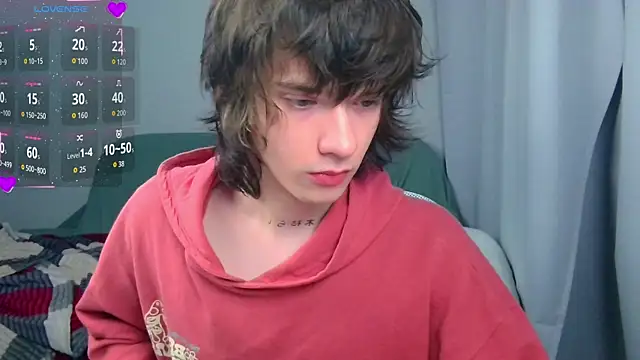 LeonBoykisser online show from 07-28-26, 10:54