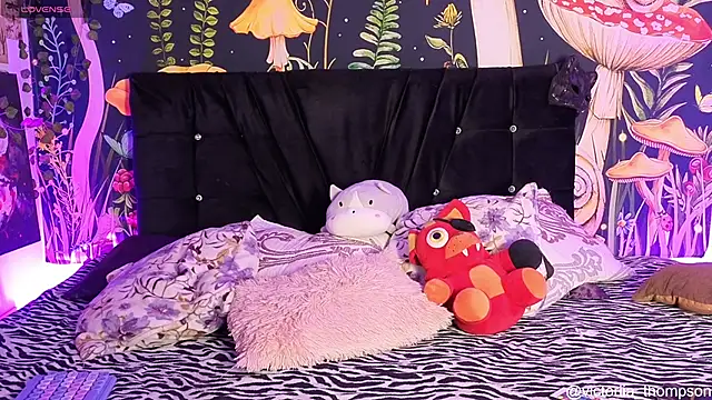 Snapshot of victoriia_thompson chatting on 04-14-26, 04:40 victoriia thompson online show from 04-14-26, 04:40