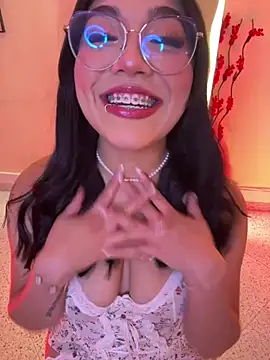 Snapshot of Your_Enyel chatting on 03-13-26, 02:07 Your Enyel online show from 03-13-26, 02:07