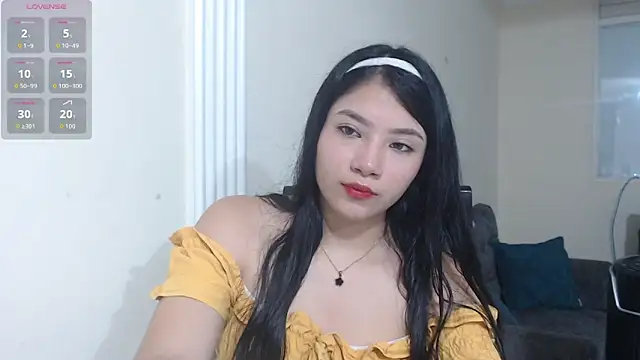 Snapshot of mia_girl07 chatting on 02-25-26, 10:30 mia girl07 online show from 02-25-26, 10:30